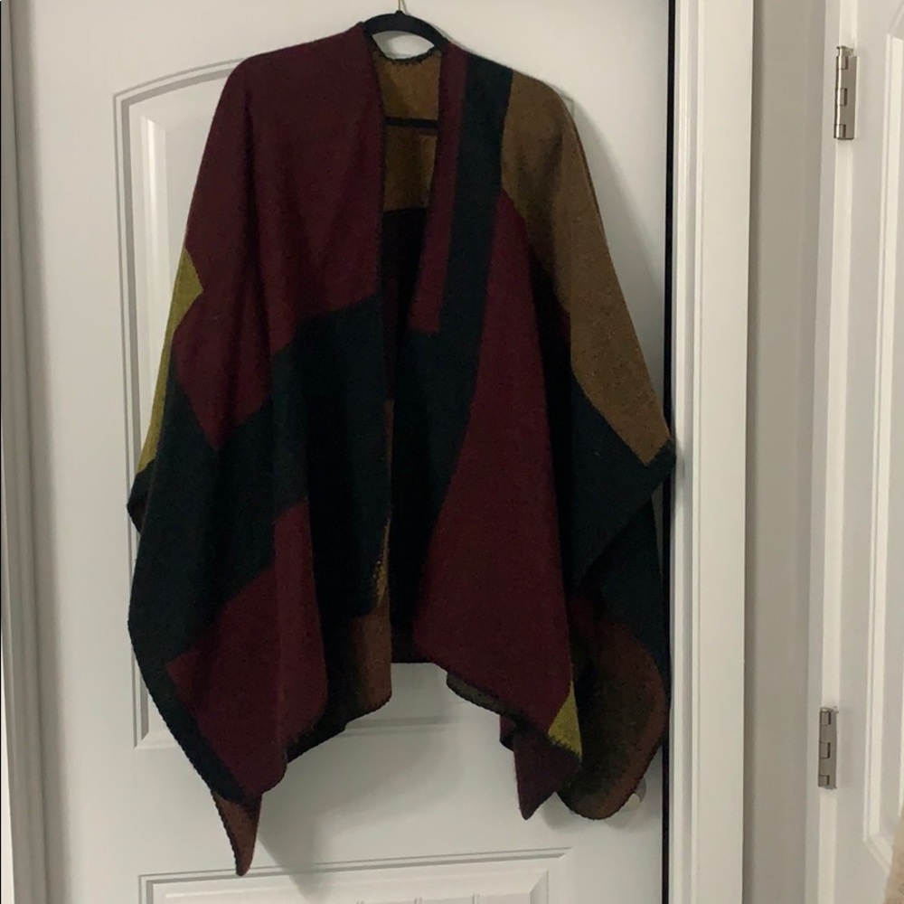 Express shawl/cape